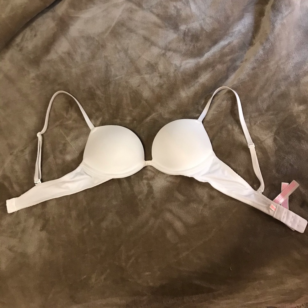 PINK 32A padded bra white